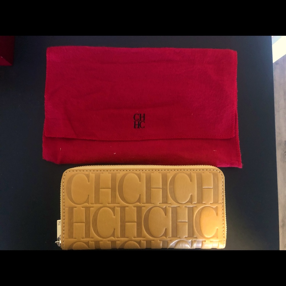 NEW! Carolina Herrera wallet